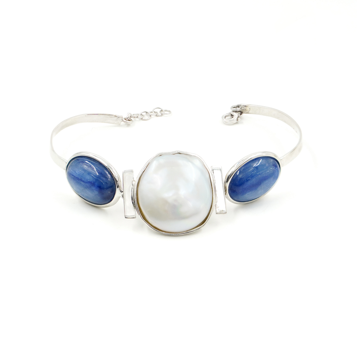Bracciale in argento con perla barocca e cianite - Rodiato
