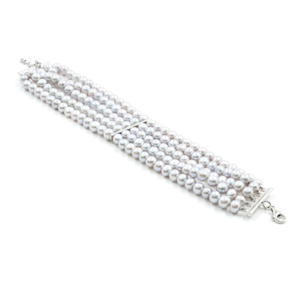 Bracelet with grey freshwater pearl, sterling silver clasp – Rhodium Color