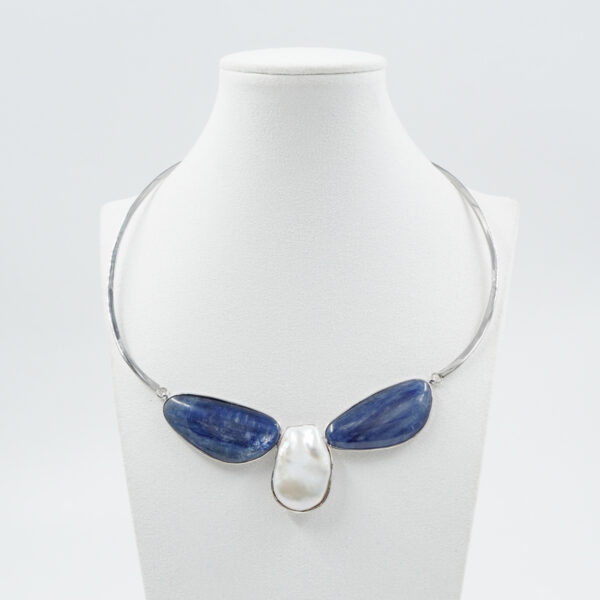 Sterling Silver Necklace with baroque pearl and labradorite - Rhodium Color