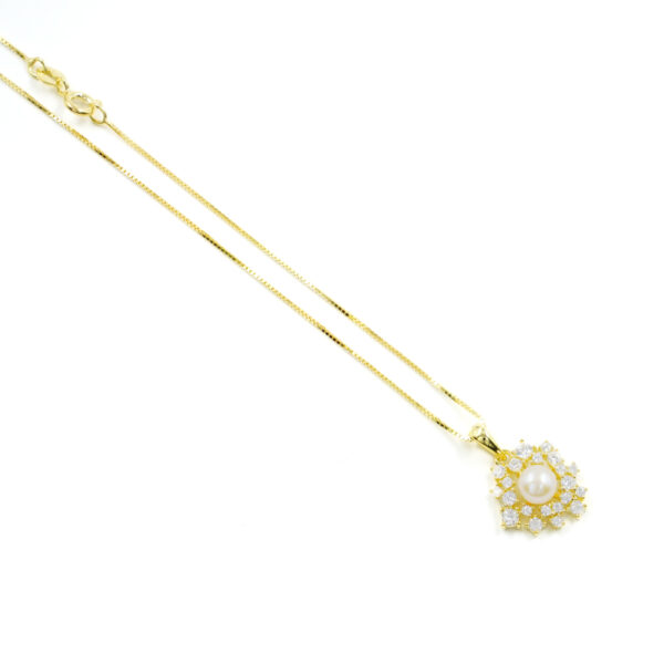 Sterling Silver Necklace with white zircons and pearls – Golden Color