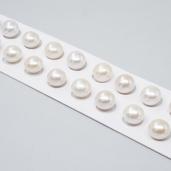 Edison Pearls pairs button shape size 12-13mm