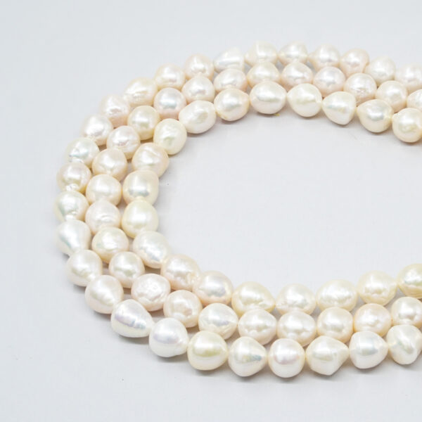 Edison Pearls strands baroque shape size 10-12mm