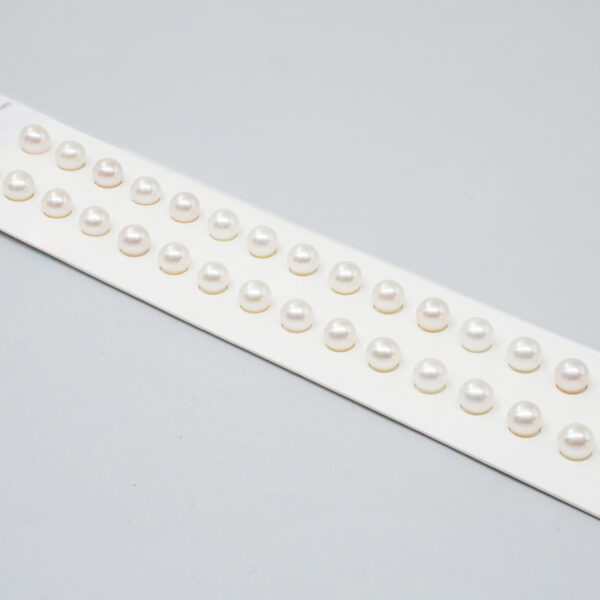 Fresh Water Pearls pairs round shape size 5½-6mm