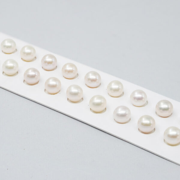 Fresh Water Pearls pairs round shape size 7-7½mm