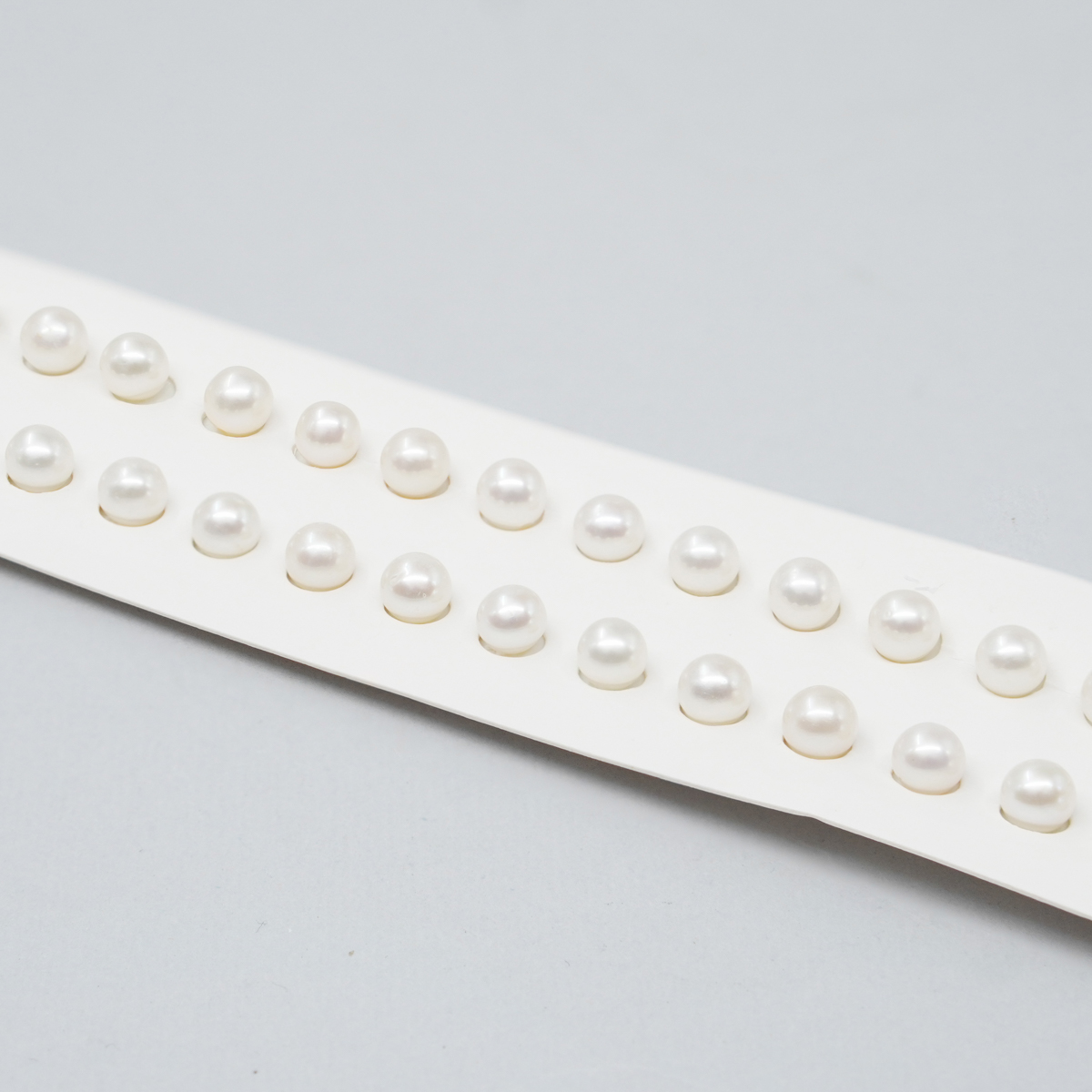 Fresh Water Pearls pairs round shape size 5-5½mm