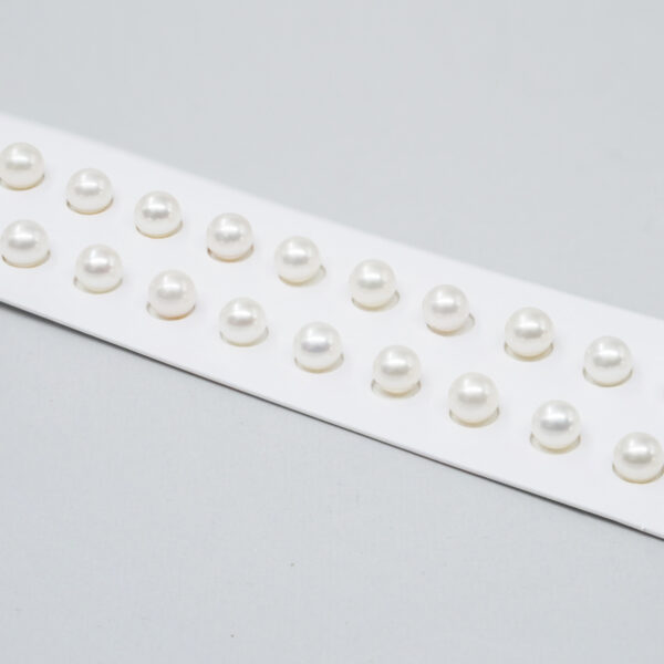 Fresh Water Pearls pairs round shape size 6-6½mm