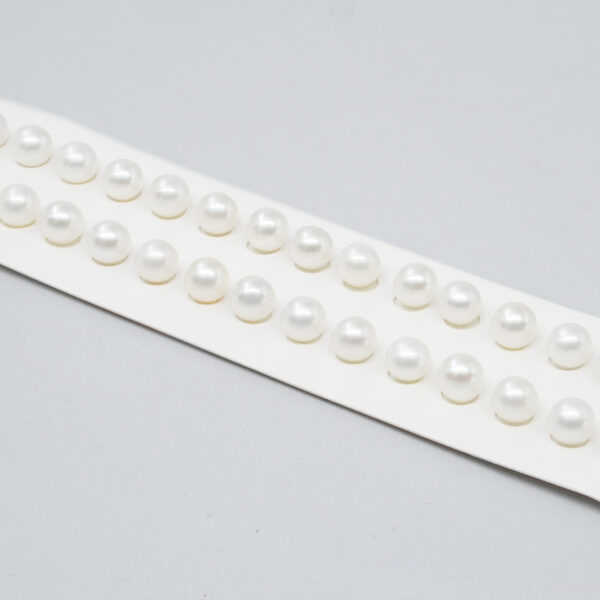 Fresh Water Pearls pairs round shape size 6-6½mm