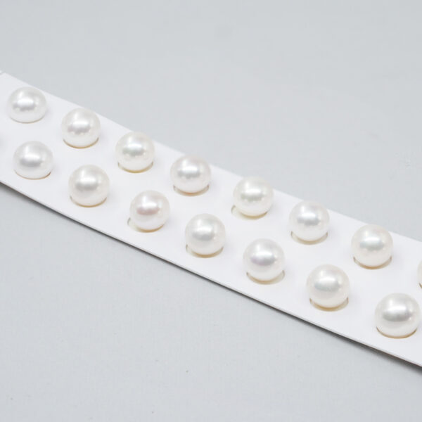 Fresh Water Pearls pairs round shape size 9-10mm