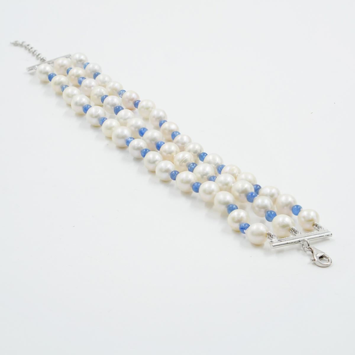 Bracciale Multifilo con perle, cianite, chiusura in argento – Rodiato