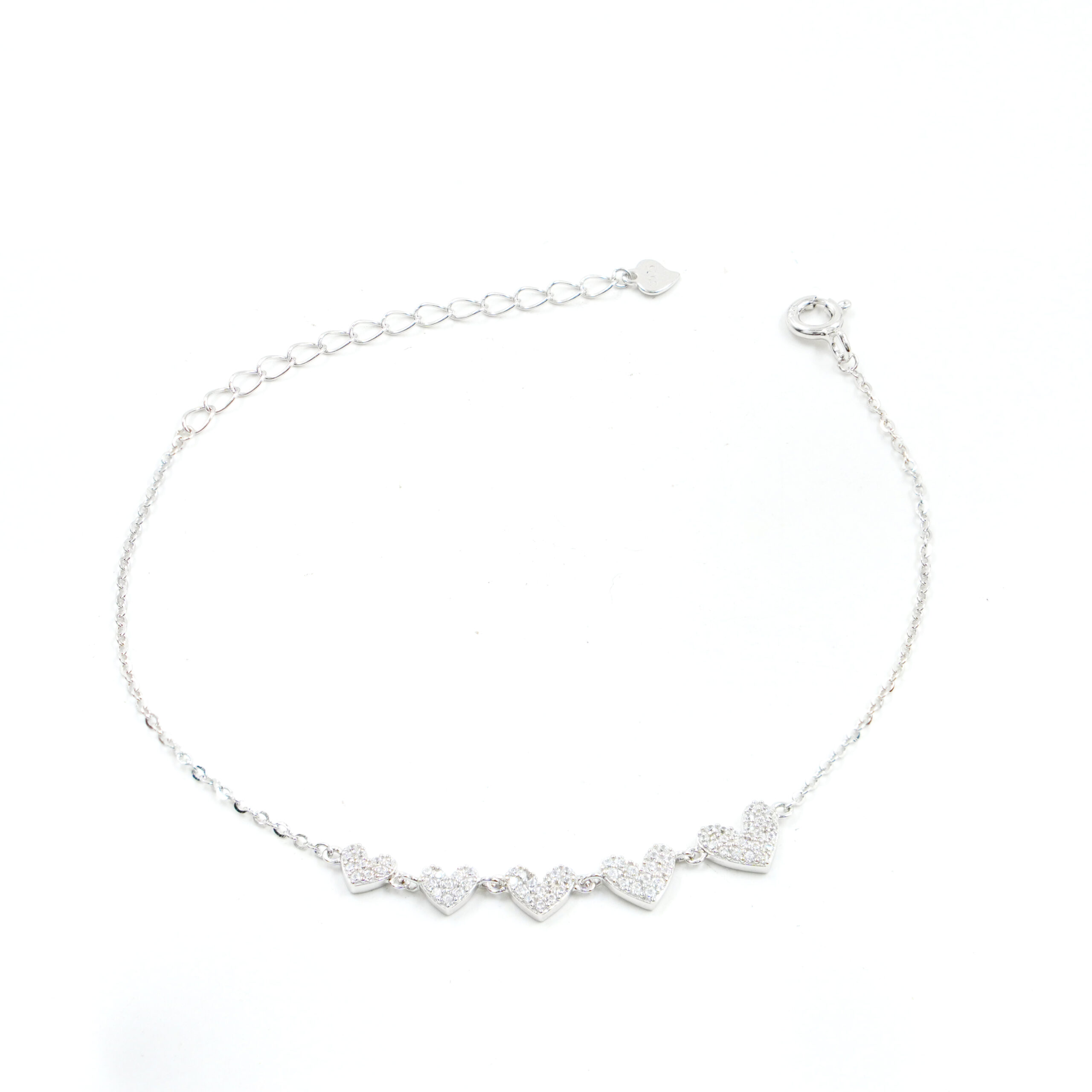 Bracciale in argento con cuori e zirconi – Rodiato