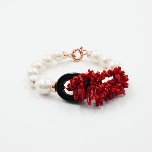 Bracelet with baroque pearls, coral, black agate, sterling silver clasp – Rose Color