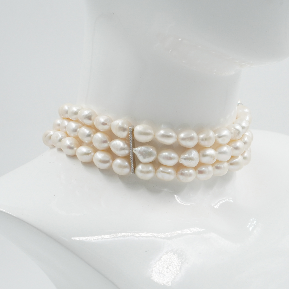 Collana Choker Multifilo con perle barocche, chiusura in argento – Rodiato