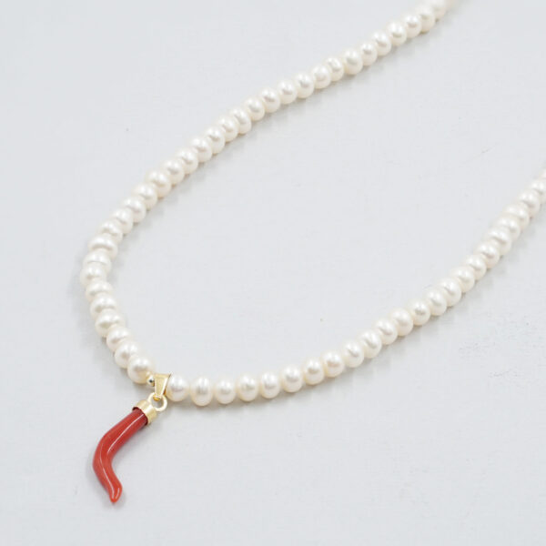 Necklace with button pearls button, horn coral pendant, sterling silver clasp - Golden Color
