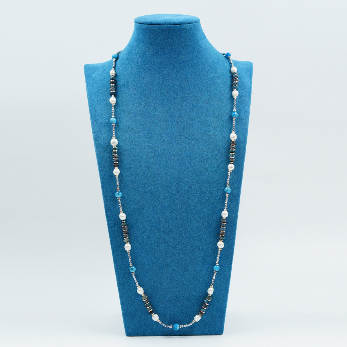 Collana con ematite, apatite, perla, chiusura in argento - Rodiato - immagine 2