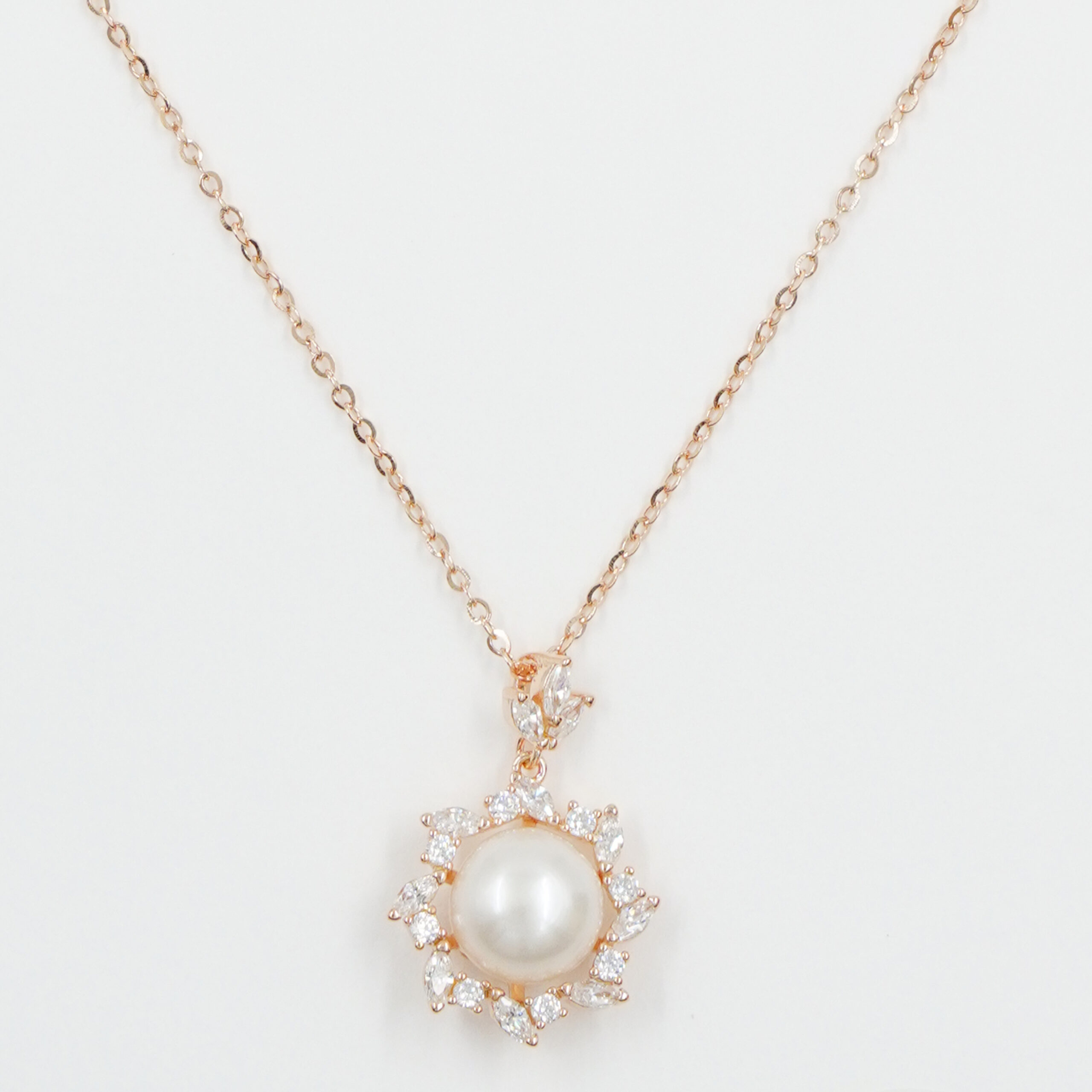 Sterling Silver Necklace with pendant with pearl and zircons – Rose Color