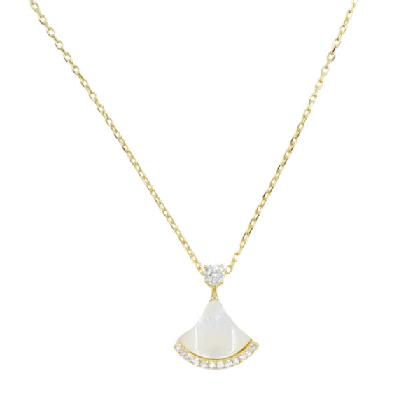Sterling Silver Necklace with pendant with mother of pearl and zircons – Golden Color