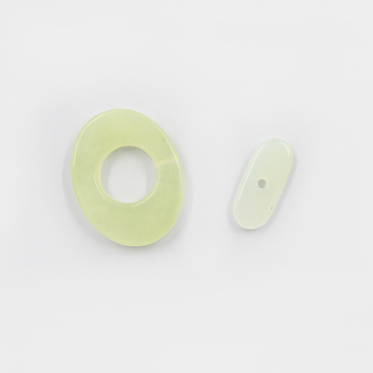 New Jade oval shape clasp size 22x28mm