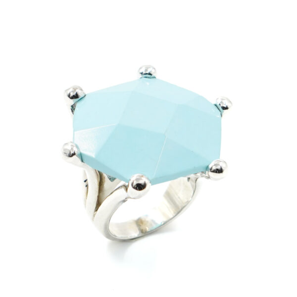 Sterling Silver Ring with faceted exagonal recon turquoise cabochon – Platinum Color