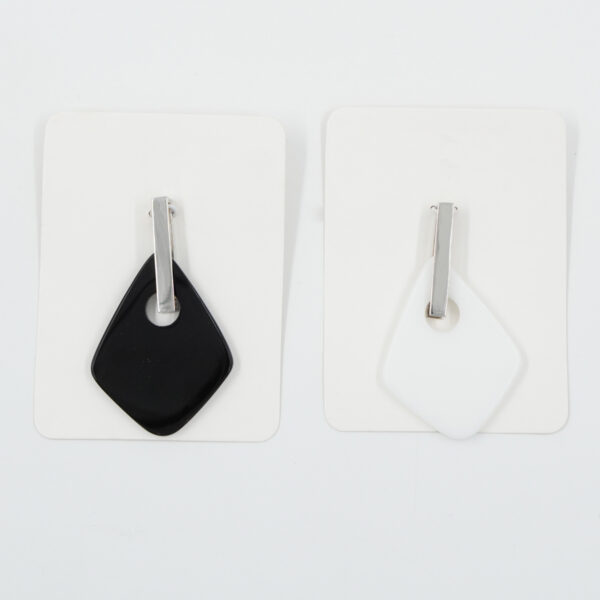 Sterling Silver Pendant with black agate and white agate element