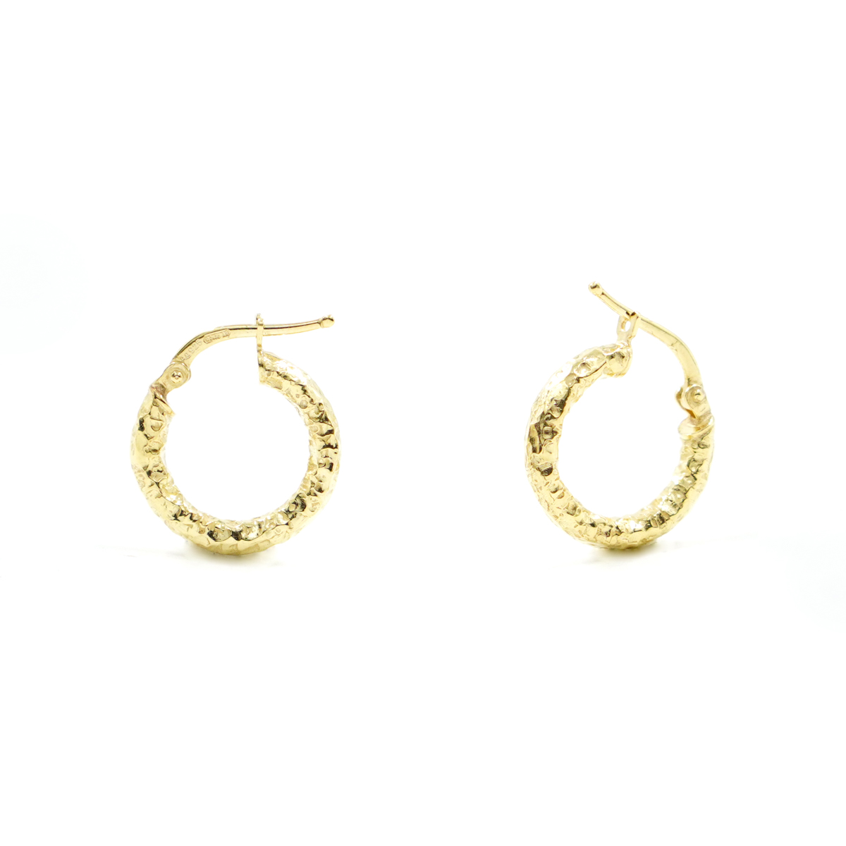 Orecchini cerchio martellato in argento a baionetta 15mm – Dorato
