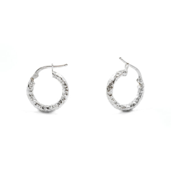 Sterling Silver hammered earrings ring shape size 15mm – Rhodium Color