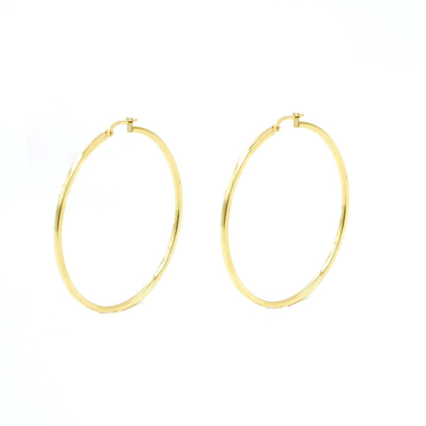 Orecchini cerchio in argento a baionetta 56mm – Dorato