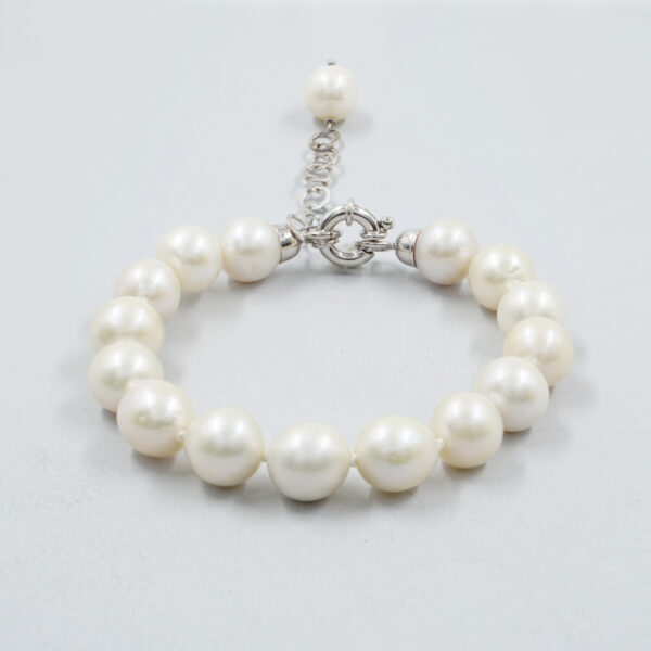 Bracelet with pearls Edison, sterling silver clasp – Rhodium Color