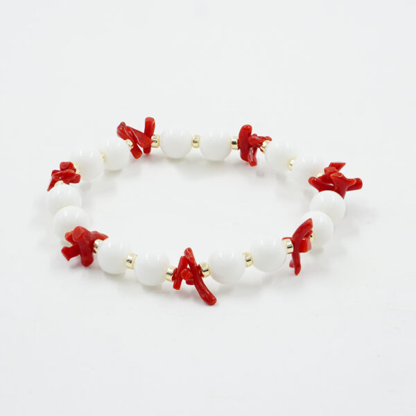 Elastic Bracelet with white agate, dark red coral, hematite
