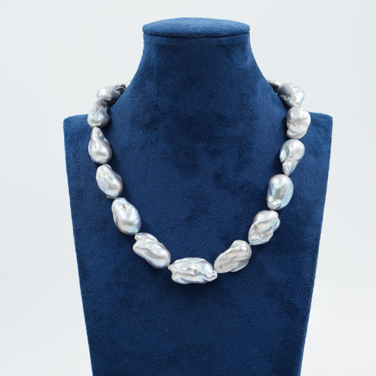 Collana con perle barocche grigie, chiusura in argento – Rosè