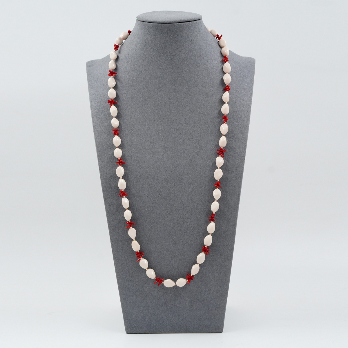 Collana con pasta di corallo rosa, corallo rosso, ematite, chiusura in argento – Rosè - immagine 2