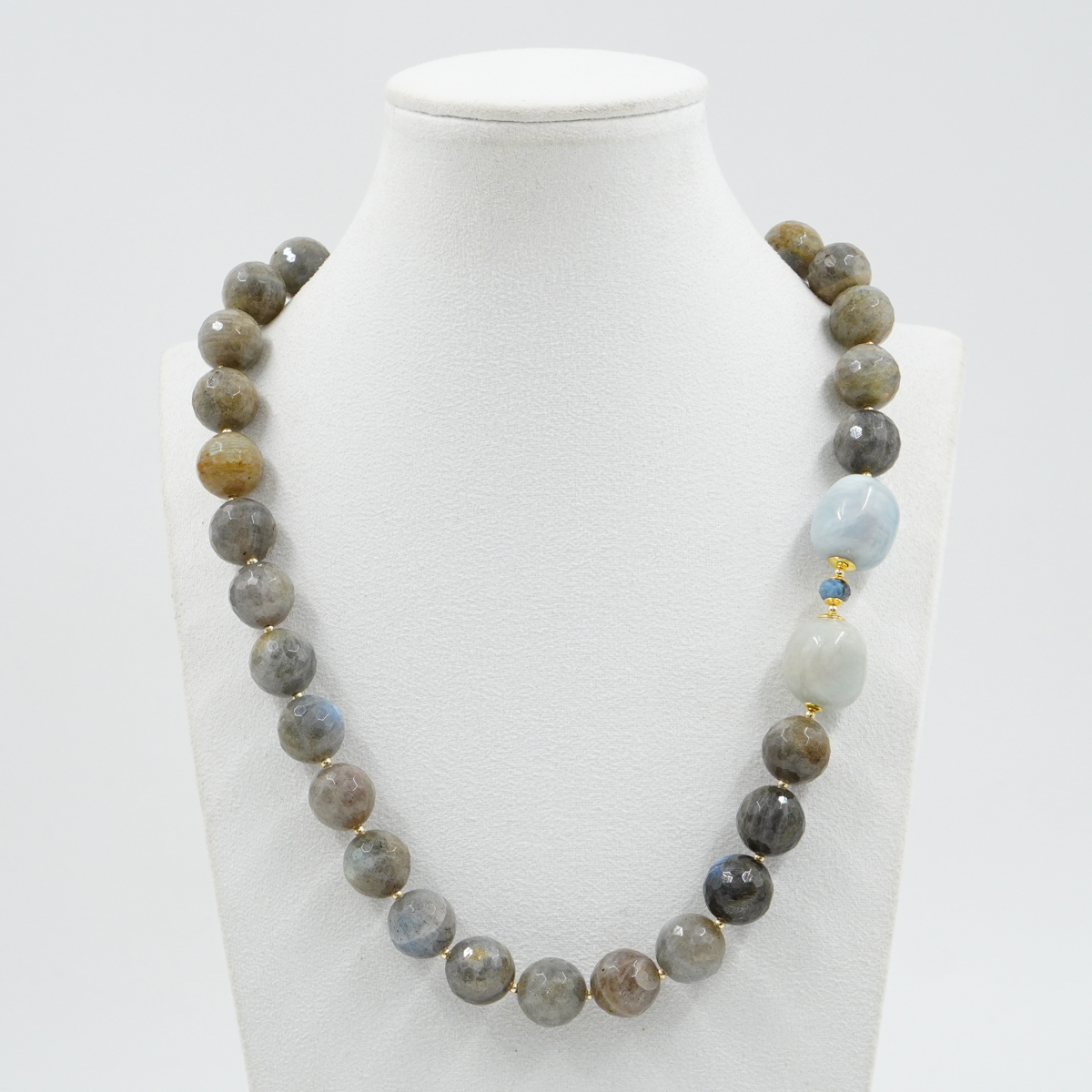 Collana con labradorite,acquamarina, ematite, chiusura in argento - Dorato - immagine 2