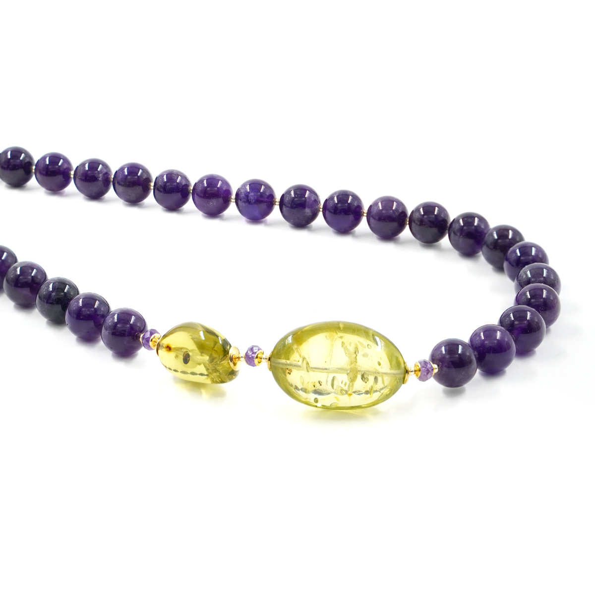 Necklace with amethyst, green colombian amber, hematite, golden color silver clasp