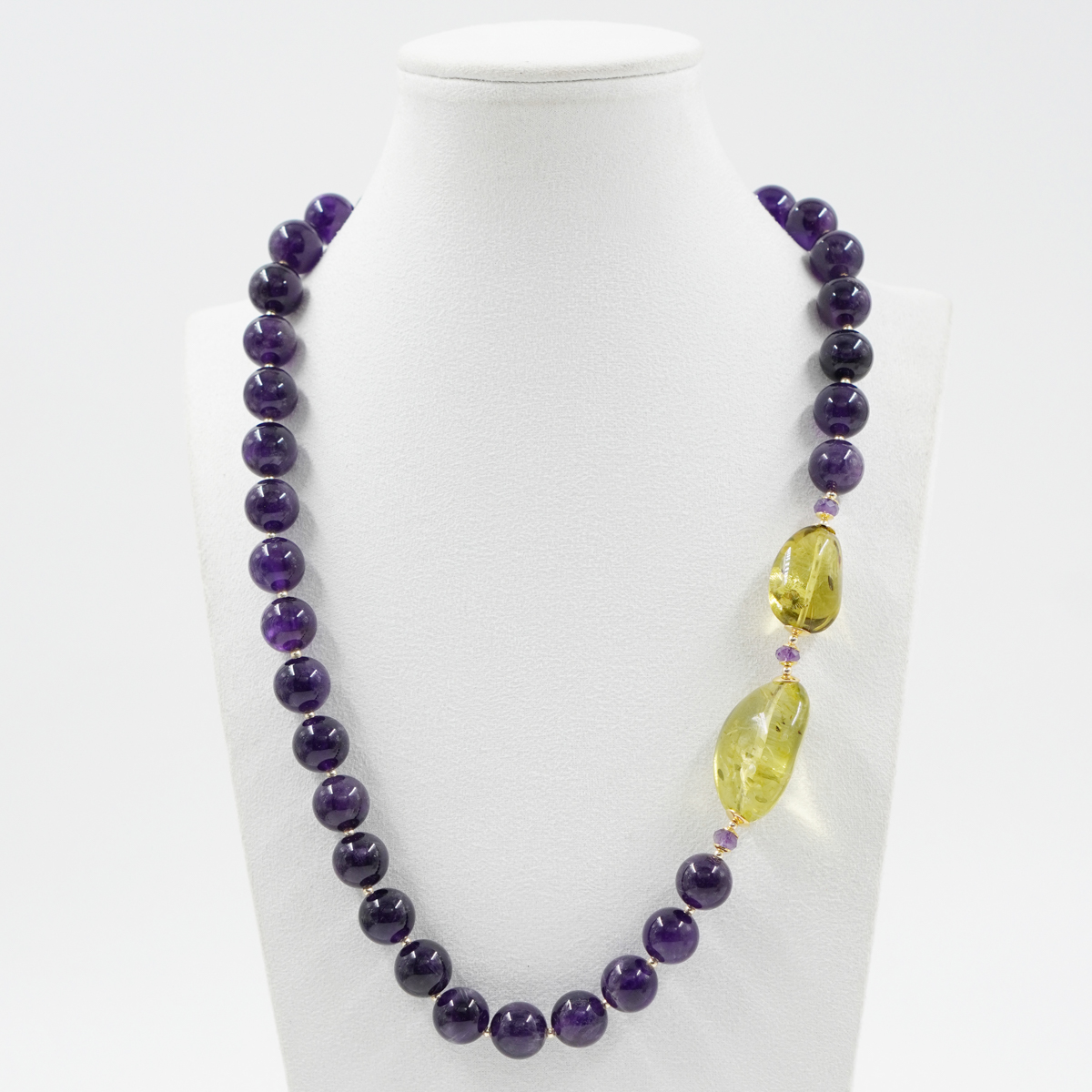 Necklace with amethyst, green colombian amber, hematite, golden color silver clasp - Image 2