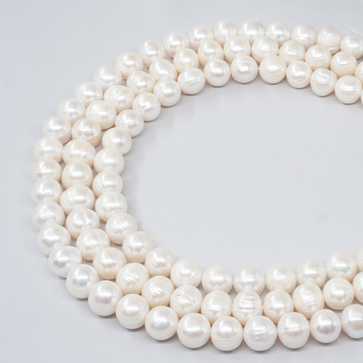 Fresh Water Pearls strands round beads 10-11mm