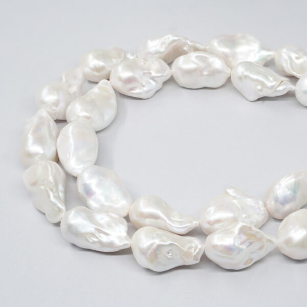Fresh Water Pearls strands nucleated baroque shape size 16-18mm