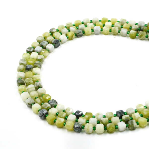 Jade strands dice 6mm
