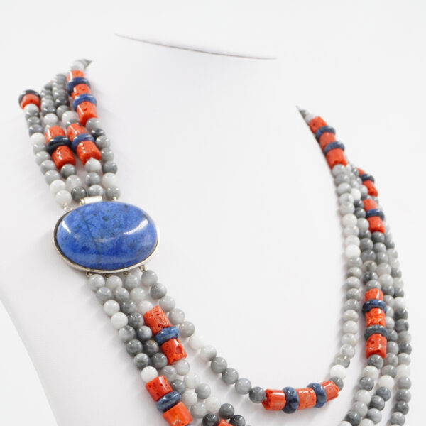 Collana in occhio d'aquila, corallo, chiusura argento rodiato