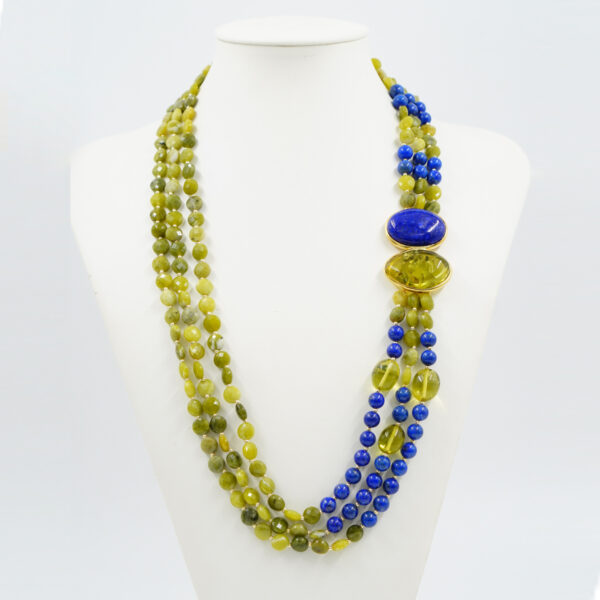 Collana in giada, lapis, ambra, chiusura argento dorato