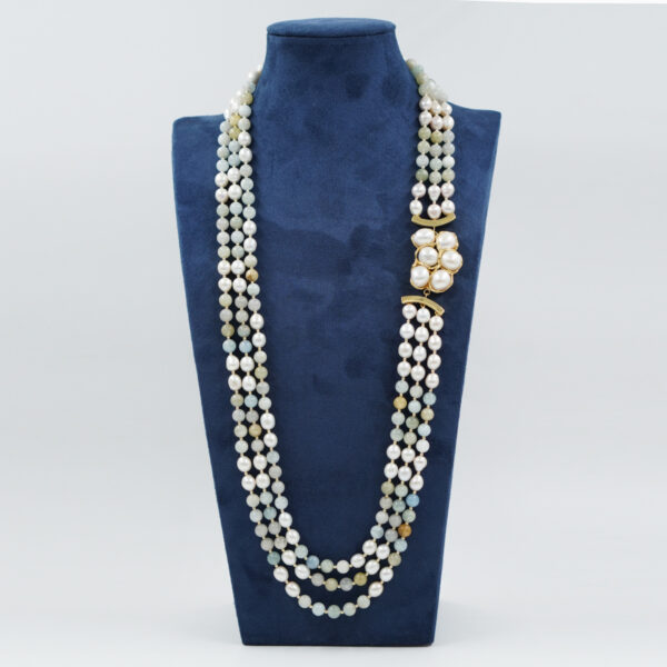 Collana in perle, acquamarina, chiusura argento dorato