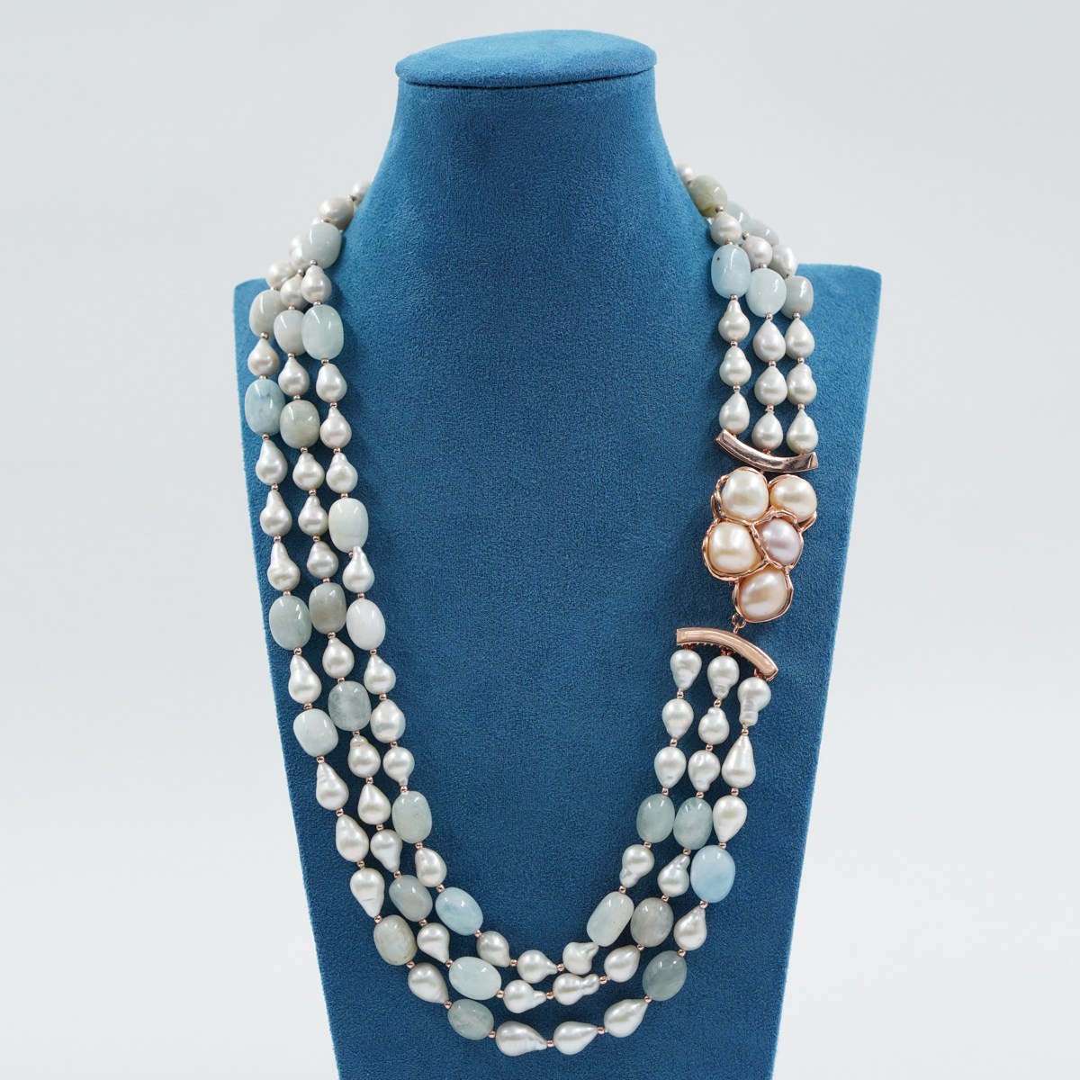 Collana in acquamarina, perle, chiusura argento rosè