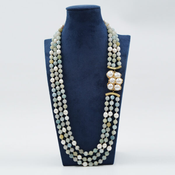 Collana in acquamarina, perle, chiusura argento dorato