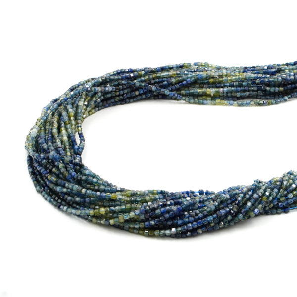 Sapphires strands faceted dice 2-2,5mm