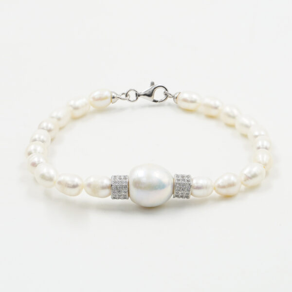 Bracciale in perle, chiusura argento rodiato