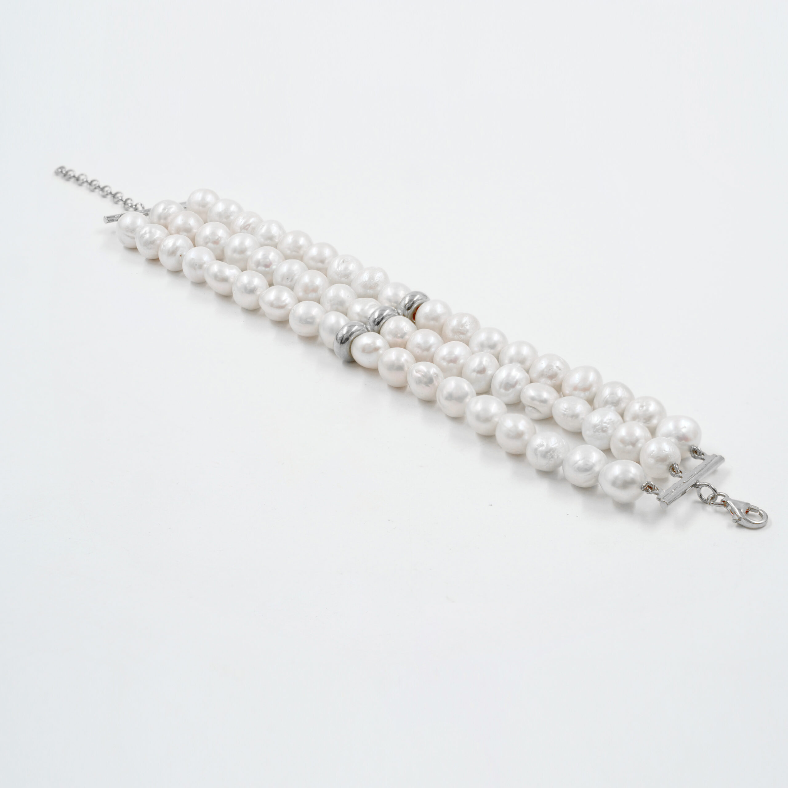 Bracciale in perle, chiusura argento rodiato