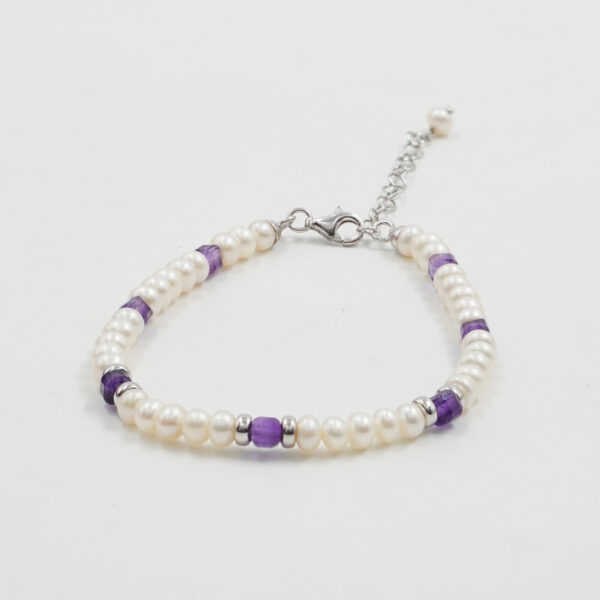 Bracciale in perle e ametista, chiusura argento rodiato