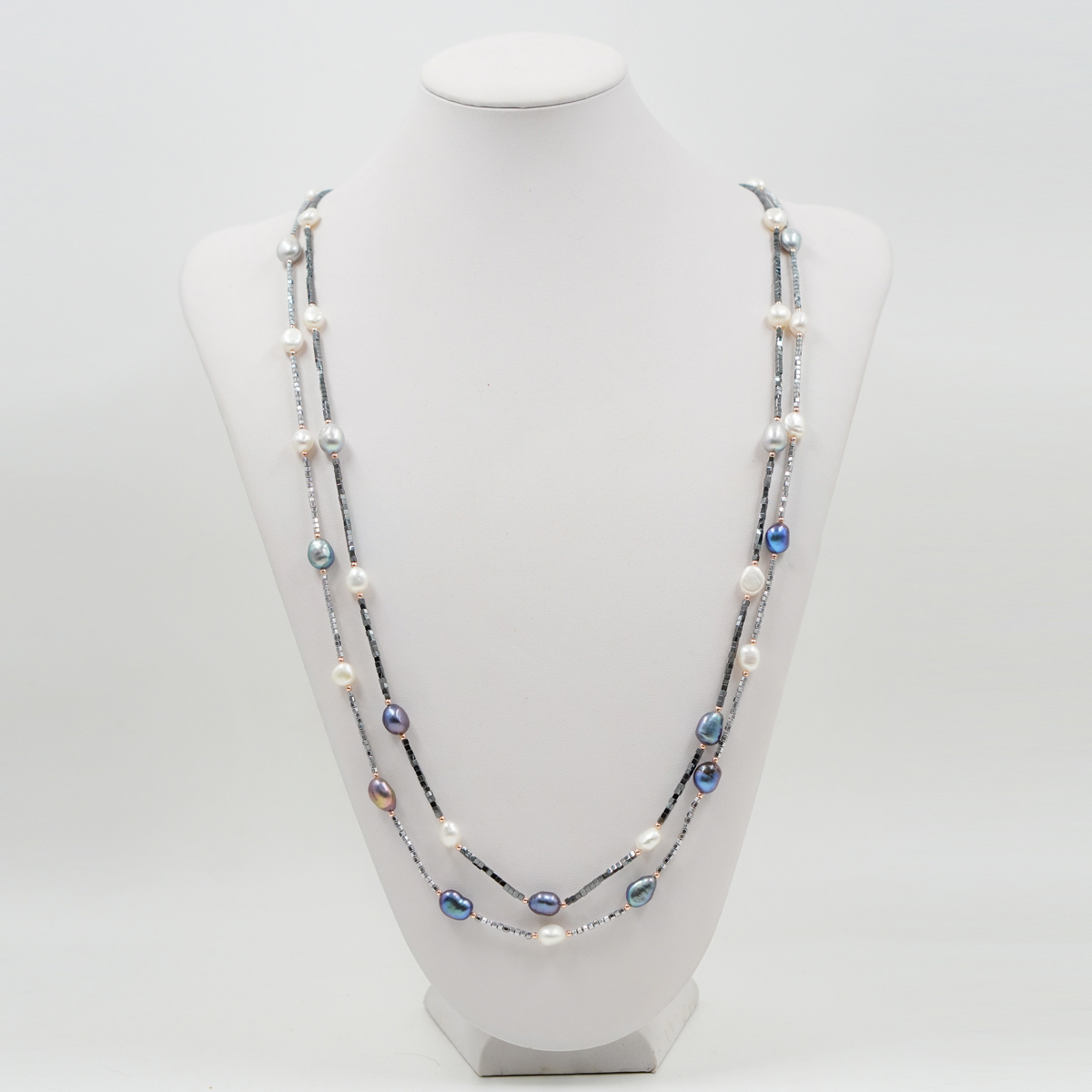 Collana in ematite e perle - immagine 3
