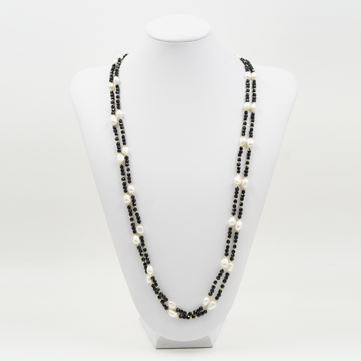 Collana in spinello, perle, chiusura argento dorata - immagine 2