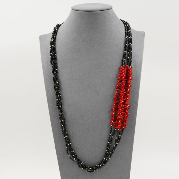 Collana spinello, corallo, chiusura argento