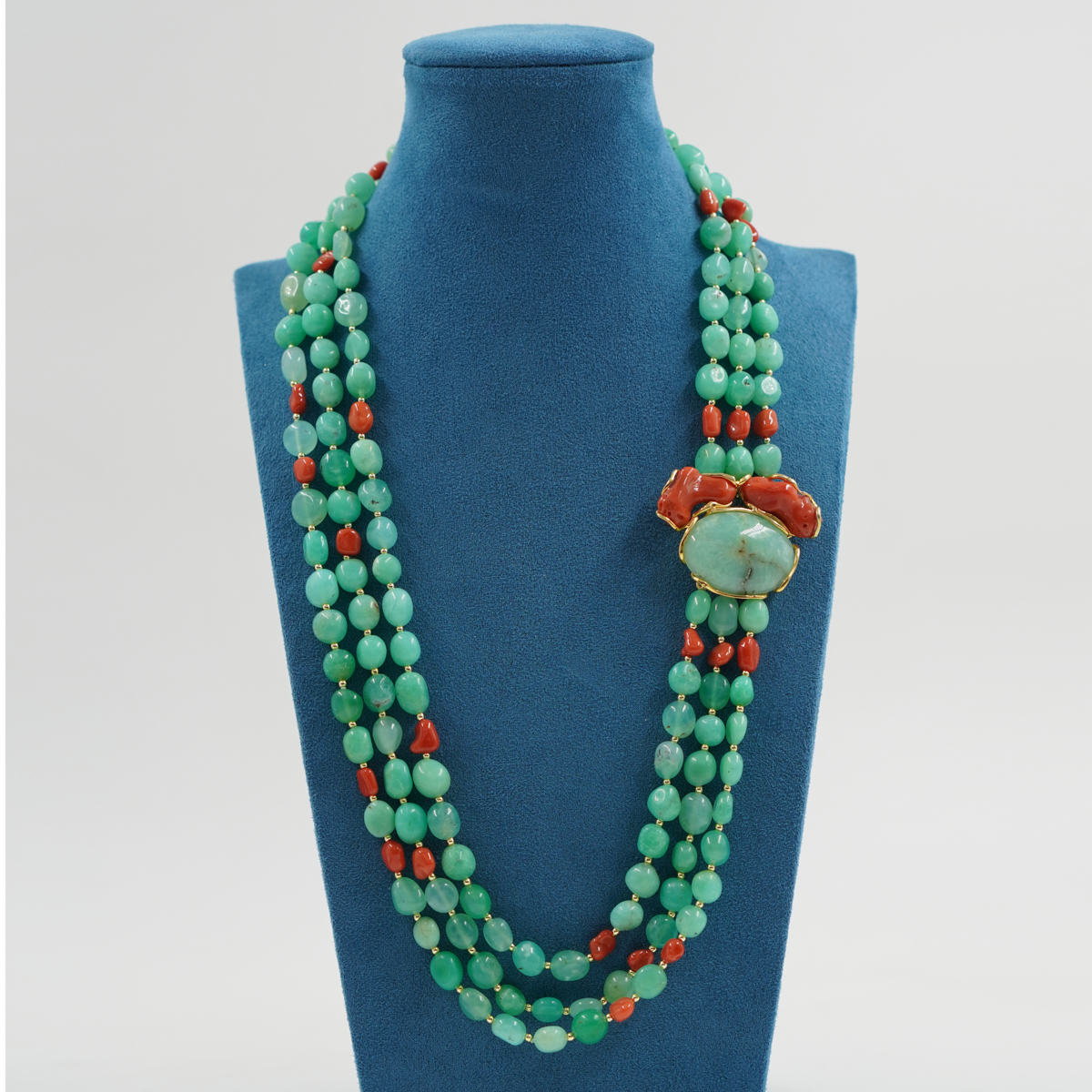 Collana crisoprasio, corallo, chiusura argento