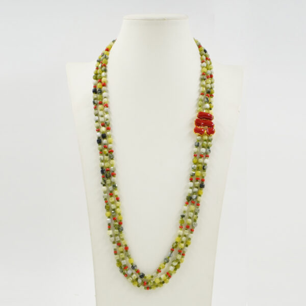 Collana giada, corallo, chiusura argento
